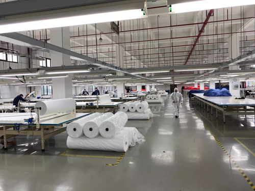火线 转产 仅用两天,沪郊一家服装厂实现 产能转换 ,很快可日产1万件隔离服
